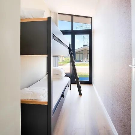 Holiday home Spacious In Oud Ade