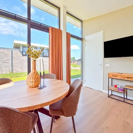Spacious In Holiday home *