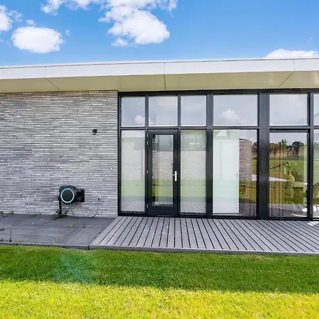 Holiday home Spacious In Oud Ade