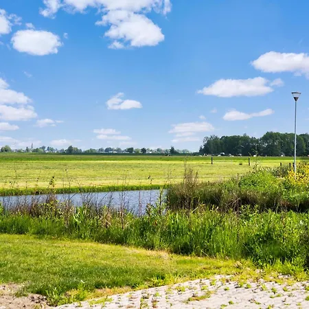 In Near Kaag Lakes * Oud Ade